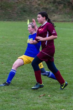 Bild 122 - B-Juniorinnen TSV Gnutz o.W. - SV Henstedt Ulzburg II : Ergebnis: ca. 5:0
